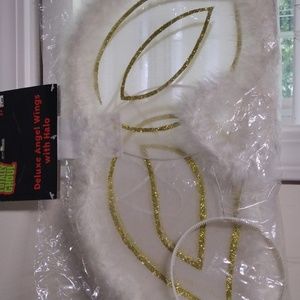 Totally Ghoul Deluxe Angel Wings